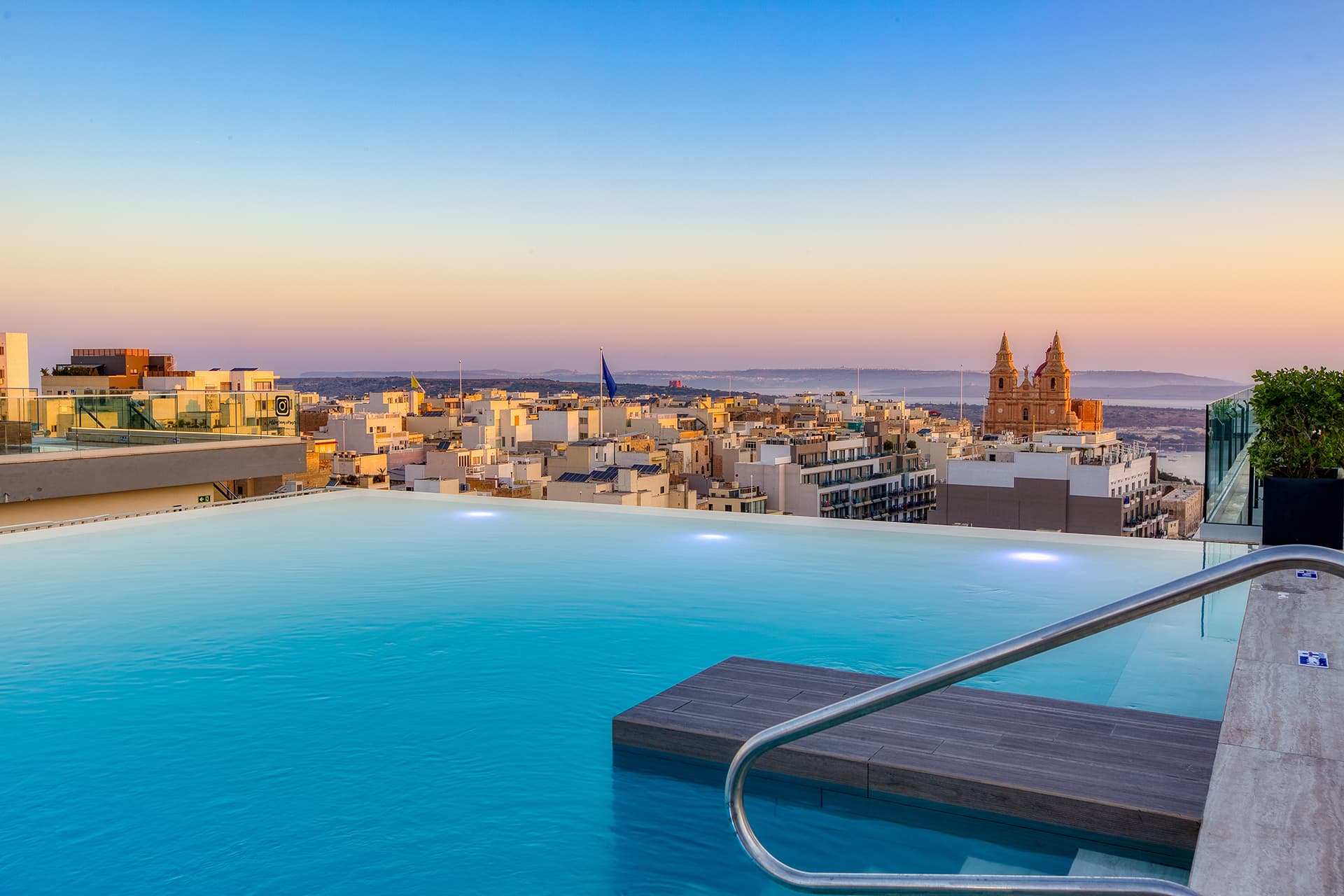 Solana Hotel and Apartments